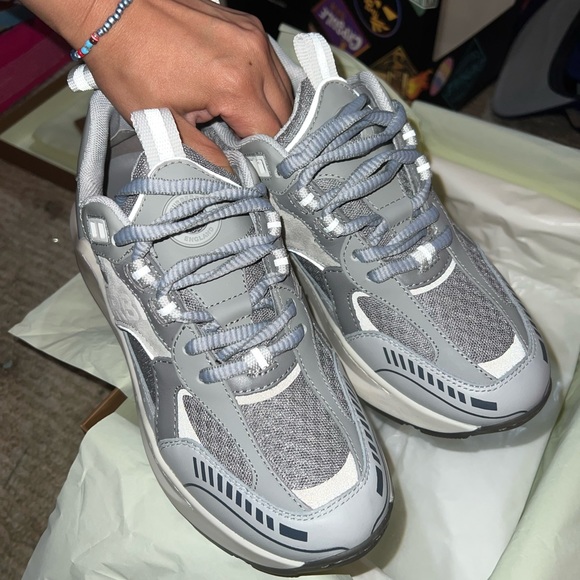 TNR Sean 4 - Picture 3 of 9